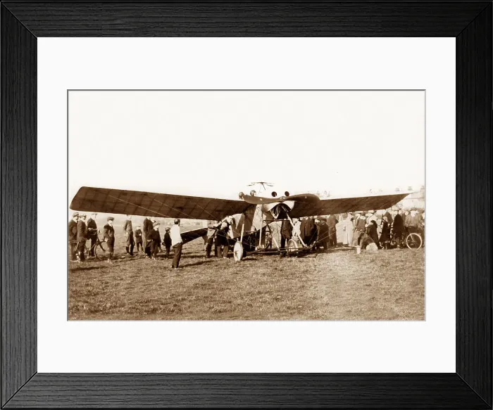 Framed Print : Harrogate Blackburn monoplane on Harrogate Stray 1914 Framed Print : Harrogate Blackburn monoplane on Harrogate Stray 1914