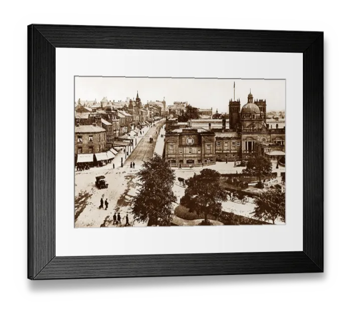 Framed Print : Harrogate - Royal Baths and Parliament Street Framed Print : Harrogate - Royal Baths and Parliament Street