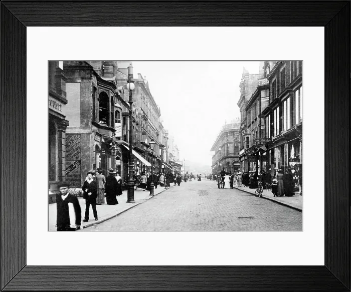 Framed Print : Harrogate - James Street Framed Print : Harrogate - James Street