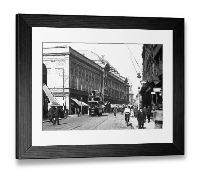Framed Print : Hull - Carr Lane Framed Print : Hull - Carr Lane
