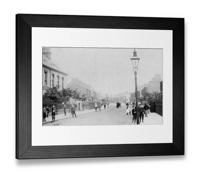 Framed Print : Hull - Alexandra Road Framed Print : Hull - Alexandra Road