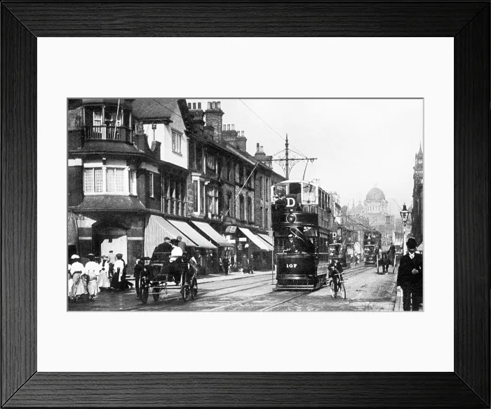 Framed Print : Hull - Carr Lane Framed Print : Hull - Carr Lane