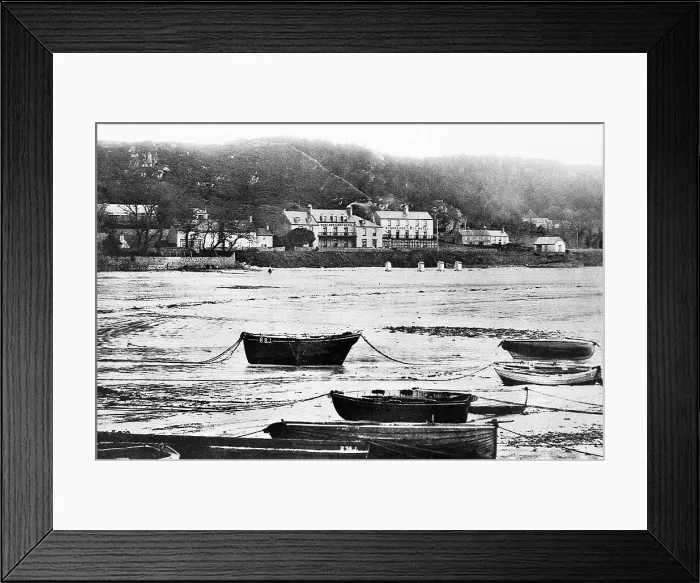 Framed Print : St Brelades Bay, Jersey Framed Print : St Brelades Bay, Jersey