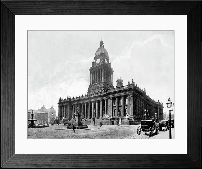 Framed Print : Leeds Town Hall Framed Print : Leeds Town Hall