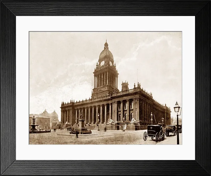 Framed Print : Leeds Town Hall Framed Print : Leeds Town Hall