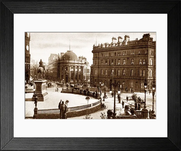 Framed Print : Queens Hotel Leeds Framed Print : Queens Hotel Leeds