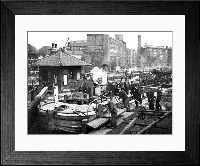 Framed Print : Canal basin leeds Framed Print : Canal basin leeds