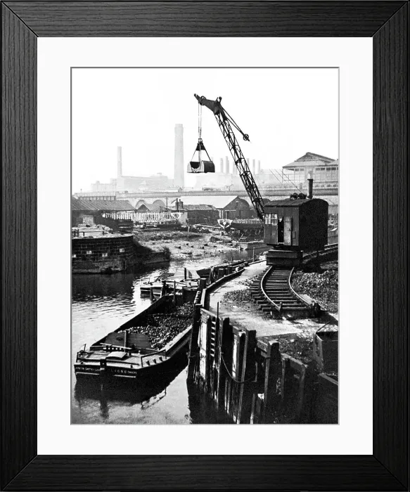 Framed Print : Canal basin leeds Framed Print : Canal basin leeds