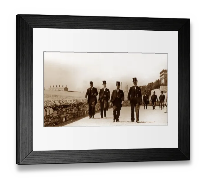Framed Print : Plymouth Hoe Framed Print : Plymouth Hoe