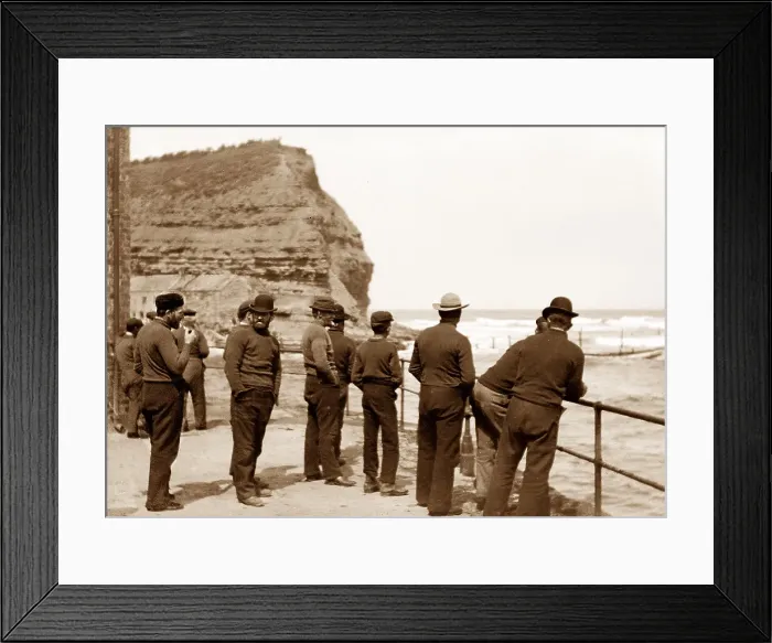 Framed Print : Staithes - Fishermen Framed Print : Staithes - Fishermen