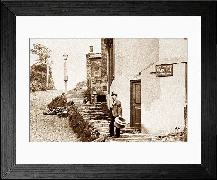 Framed Print : Robin Hood's Bay - The Bank Framed Print : Robin Hood's Bay - The Bank