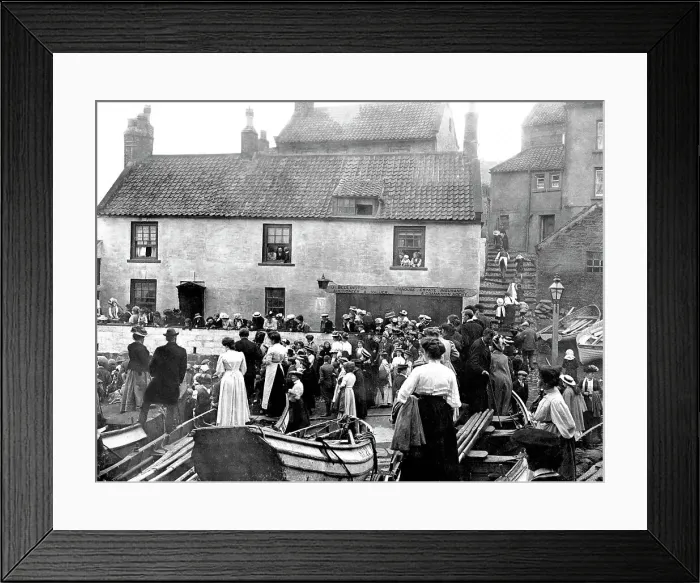 Framed Print : Robin Hood's Bay Framed Print : Robin Hood's Bay