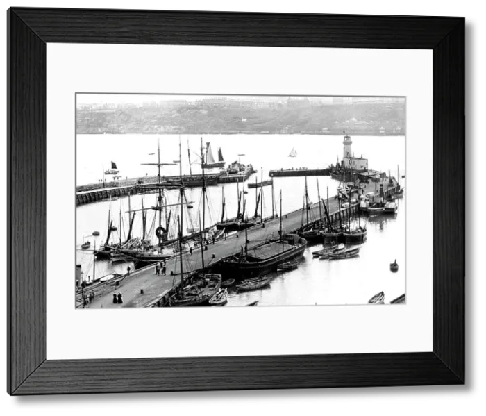 Framed Print : Docks Scarborough boats in harbour Framed Print : Docks Scarborough boats in harbour
