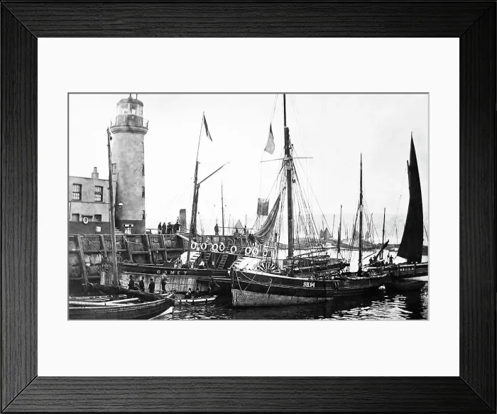 Framed Print : Docks Scarborough Framed Print : Docks Scarborough
