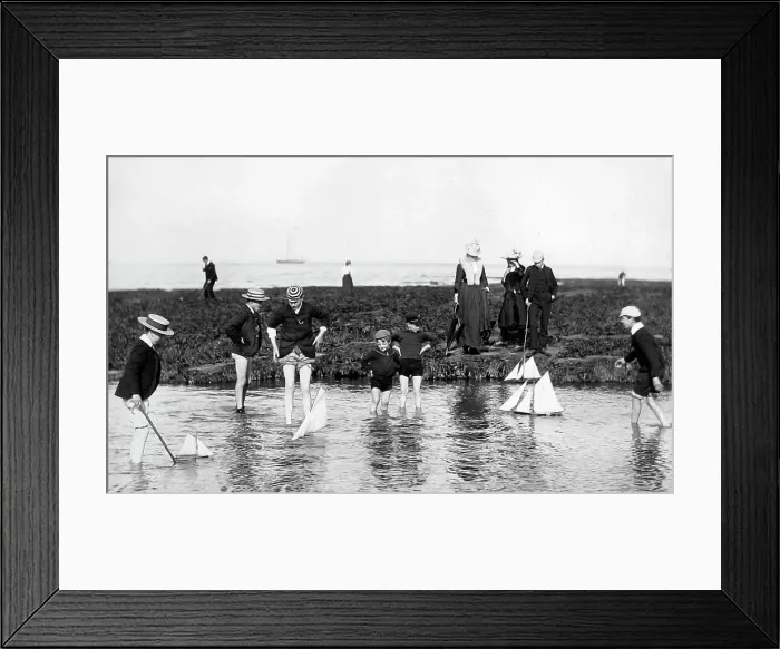 Framed Print : Beach Scarborough Framed Print : Beach Scarborough
