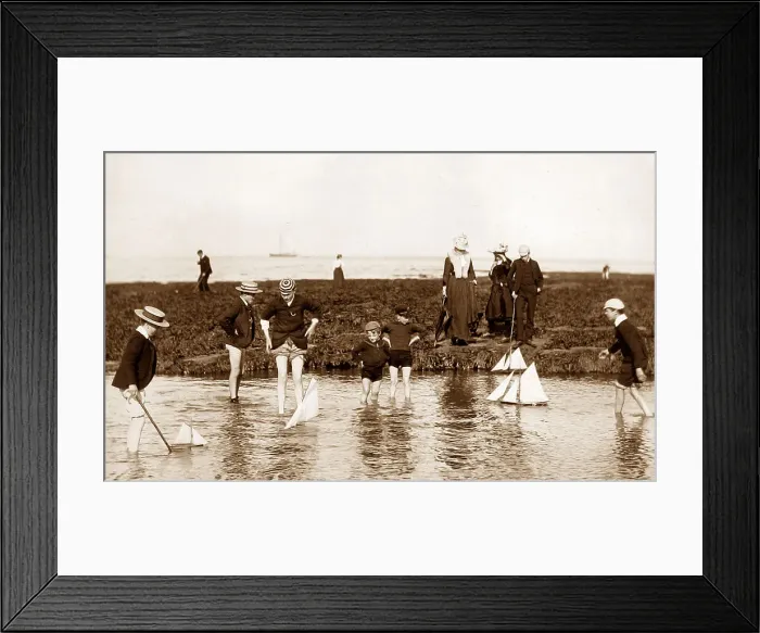 Framed Print : Beach Scarborough Framed Print : Beach Scarborough