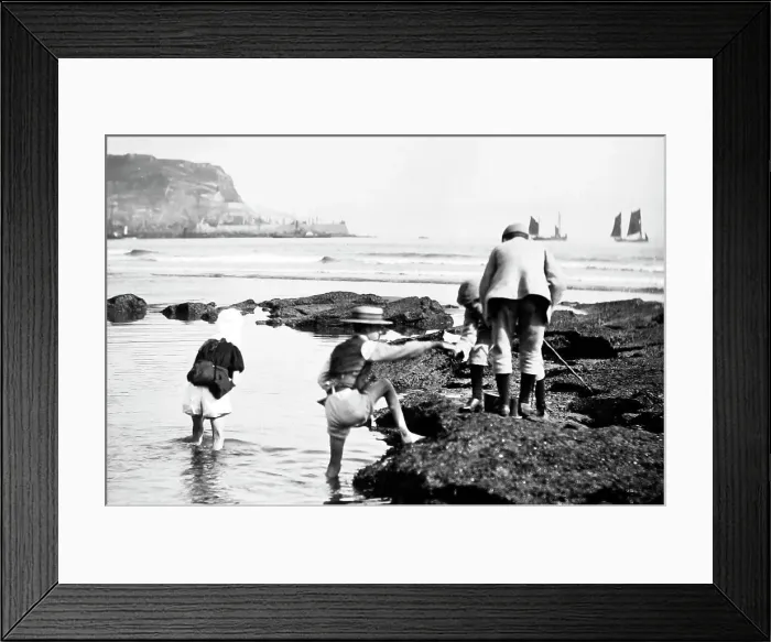 Framed Print : Beach Scarborough Framed Print : Beach Scarborough