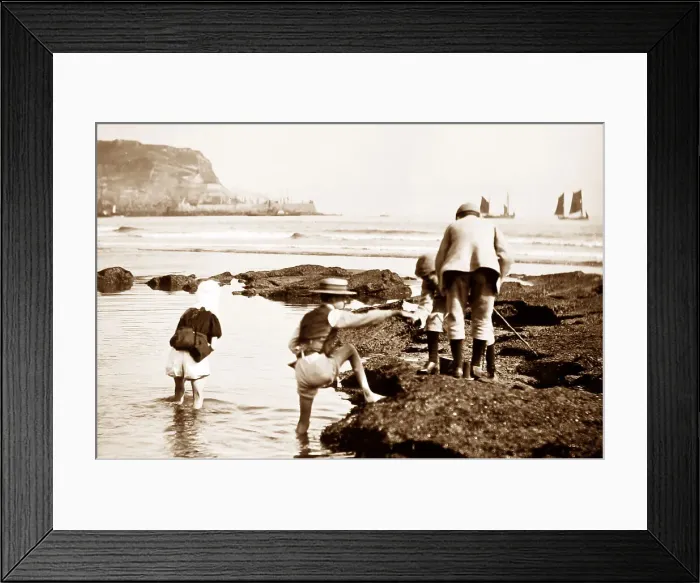 Framed Print : Beach Scarborough Framed Print : Beach Scarborough