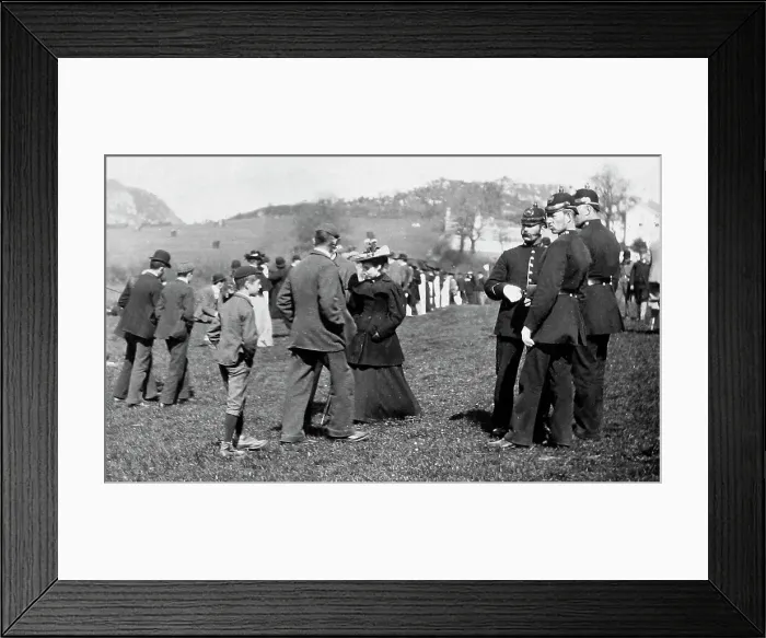 Framed Print : Torquay races horse racing Framed Print : Torquay races horse racing