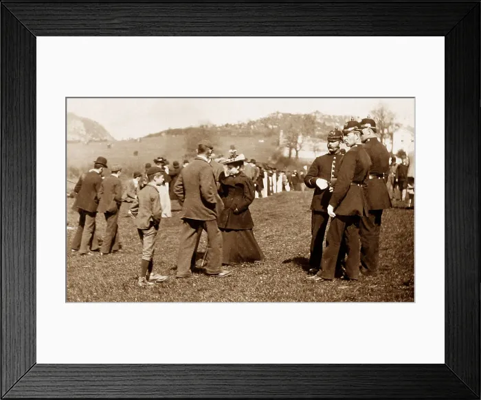 Framed Print : Torquay races horse racing Framed Print : Torquay races horse racing