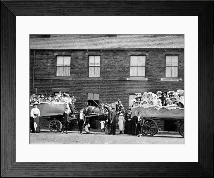 Framed Print : Thornhill Lees - Whitson Procession - 1906 - Dewsbury Framed Print : Thornhill Lees - Whitson Procession - 1906 - Dewsbury