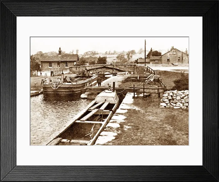 Framed Print : Wakefield - Heath Common - Canal Locks Framed Print : Wakefield - Heath Common - Canal Locks