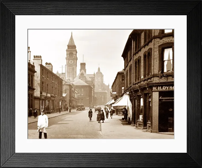 Framed Print : Wakefield - Wood Street Framed Print : Wakefield - Wood Street