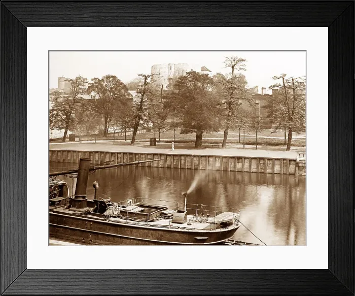 Framed Print : Clifford's Tower York Framed Print : Clifford's Tower York