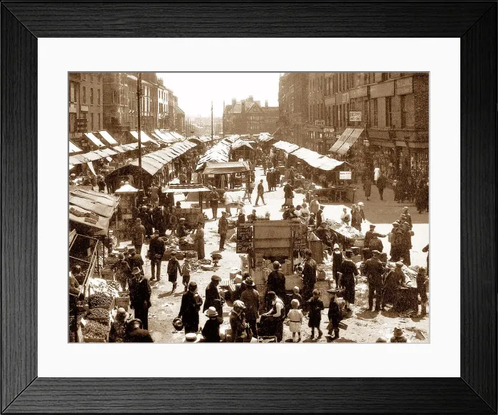 Framed Print : Saturday Market York Framed Print : Saturday Market York