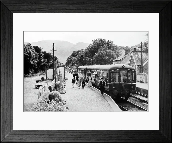 Framed Print : A DMU on the Cockermouth, Keswick and Penrith Railway Framed Print : A DMU on the Cockermouth, Keswick and Penrith Railway