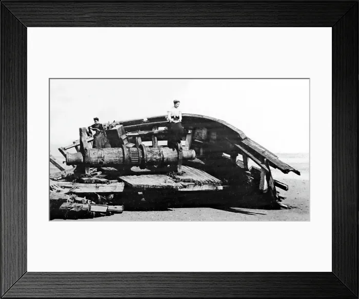 Framed Print : A wreck on the beach at Overstrand near Cromer Framed Print : A wreck on the beach at Overstrand near Cromer