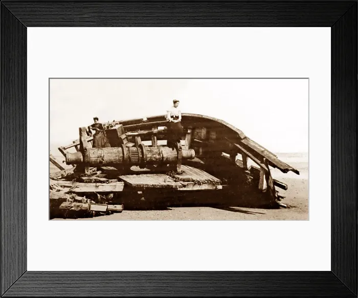 Framed Print : A wreck on the beach at Overstrand near Cromer Framed Print : A wreck on the beach at Overstrand near Cromer