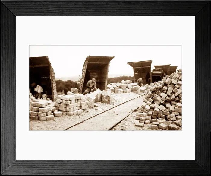 Framed Print : Cutting setts, Rubislaw Quarry early 1900s Framed Print : Cutting setts, Rubislaw Quarry early 1900s