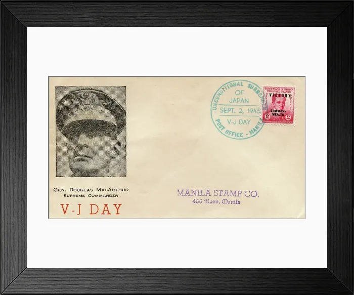 Framed Print : General Douglas MacArthur, WW2 Supreme Commander Framed Print : General Douglas MacArthur, WW2 Supreme Commander