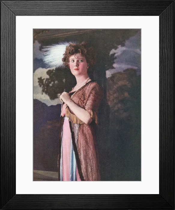 Framed Print : Gina Palerme Framed Print : Gina Palerme