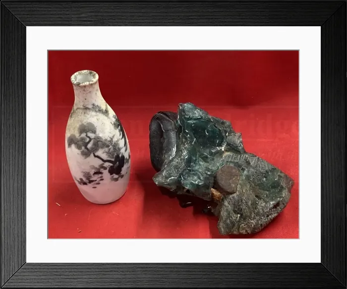 : Porcelain vase and molten glass bottle from Hiroshima, Japan : Porcelain vase and molten glass bottle from Hiroshima, Japan