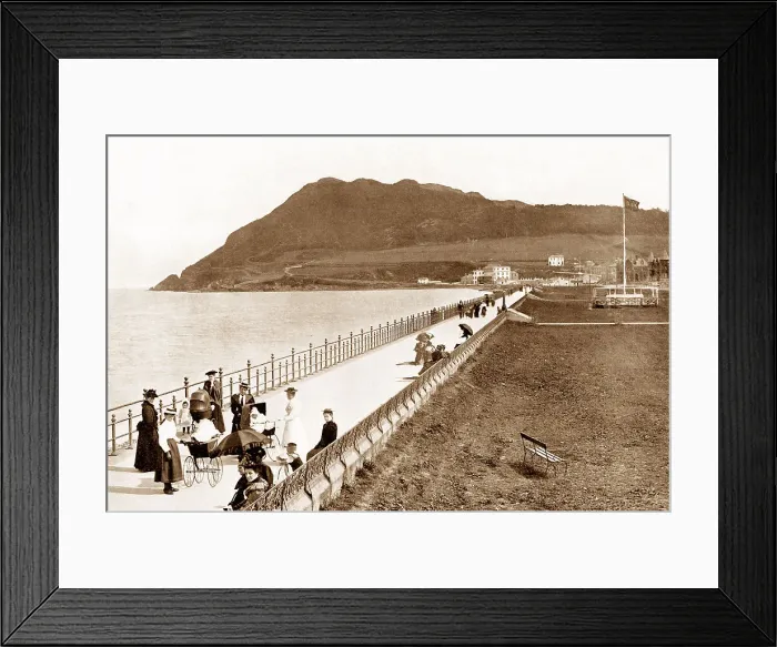 Framed Print : Esplanade, Bray, Ireland Framed Print : Esplanade, Bray, Ireland