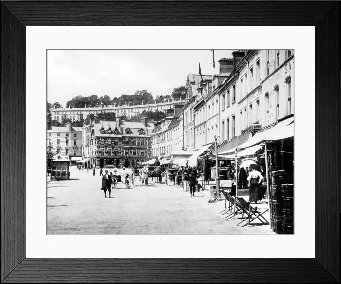Framed Print : Cobh / Queenstown West Beach early 1900s Framed Print : Cobh / Queenstown West Beach early 1900s