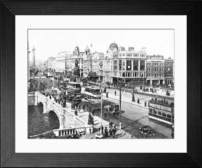 Framed Print : O'Connell Bridge, Dublin, Ireland Framed Print : O'Connell Bridge, Dublin, Ireland