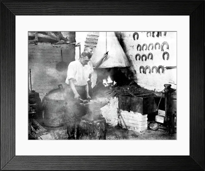 Framed Print : Beckenham Blacksmith early 1900s Framed Print : Beckenham Blacksmith early 1900s