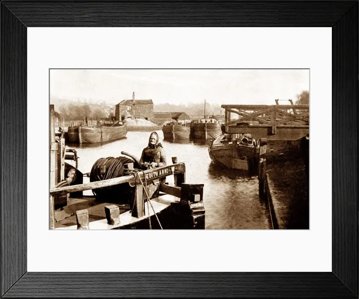Framed Print : Canal barge at Stanley Ferry Framed Print : Canal barge at Stanley Ferry