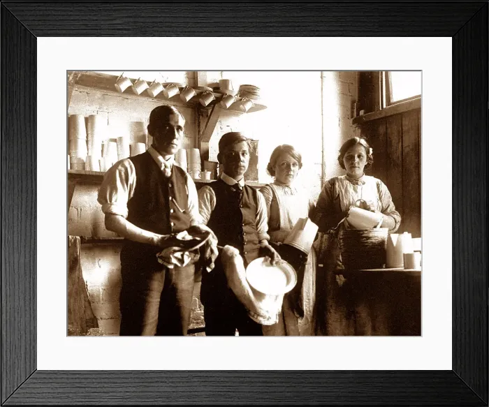 Framed Print : Servants washing dishes Framed Print : Servants washing dishes