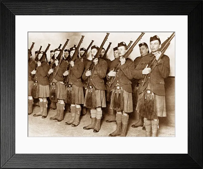 Framed Print : WW1 London Scottish Soldiers drilling Framed Print : WW1 London Scottish Soldiers drilling