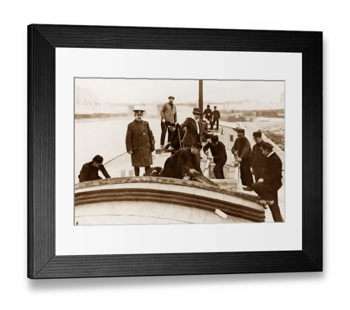 Framed Print : WW1 Maxine Elliot supervising fitting out of chartered barge Framed Print : WW1 Maxine Elliot supervising fitting out of chartered barge