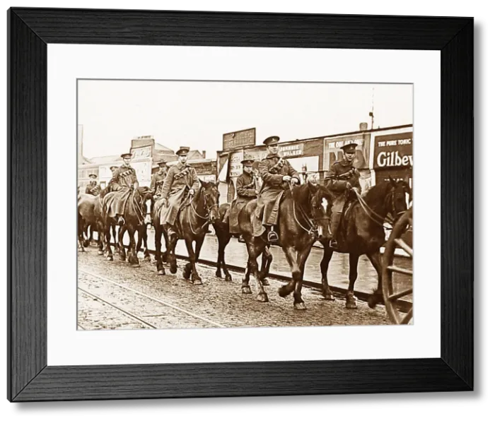 Framed Print : Royal Field Artillery with commandeered horses during WW1 Framed Print : Royal Field Artillery with commandeered horses during WW1
