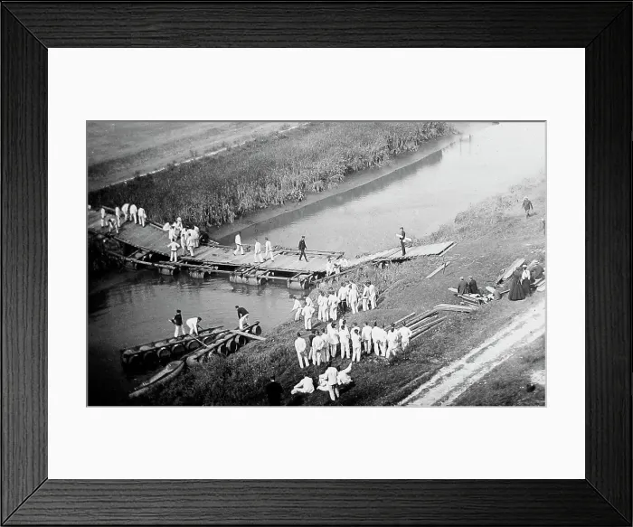 Framed Print : 1st Sussex Regiment Royal Engineers during WW1 Framed Print : 1st Sussex Regiment Royal Engineers during WW1