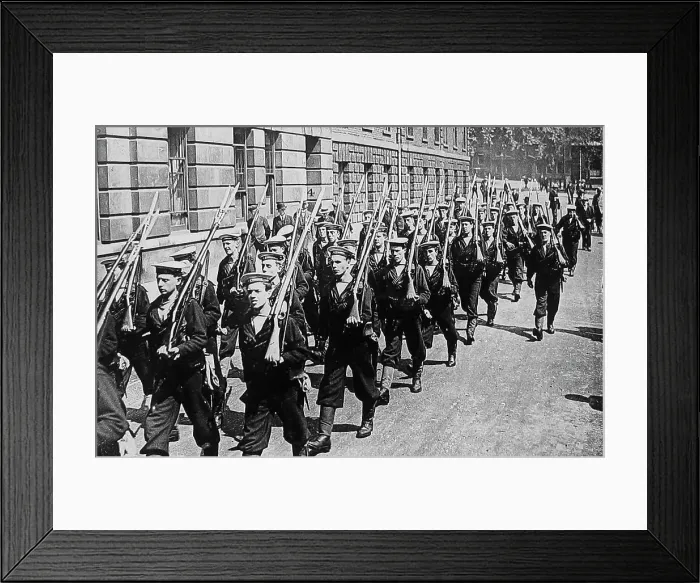 Framed Print : Mobilising the Royal Naval Reserve during WW1 Framed Print : Mobilising the Royal Naval Reserve during WW1