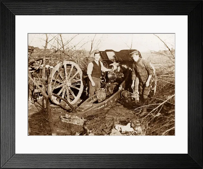 Framed Print : WW1 British Field Howitzer in France Framed Print : WW1 British Field Howitzer in France