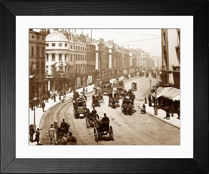Framed Print : Regent Street, London Framed Print : Regent Street, London