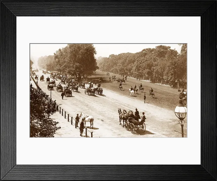 Framed Print : Rotten Row, Hyde Park, London Framed Print : Rotten Row, Hyde Park, London